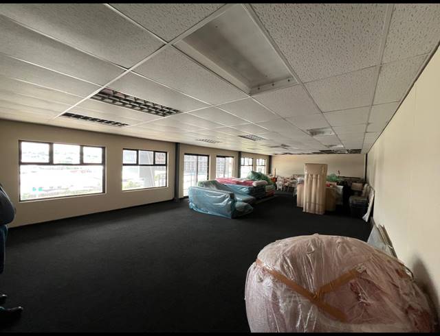 7,487M² WAREHOUSE FOR SALE IN STRIJDOMPARK
